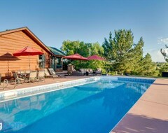 Toàn bộ căn nhà/căn hộ Log Cabin Home In Parker With Pool And Mountain Views! (Parker, Hoa Kỳ)