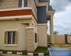 Entire House / Apartment Upgates Enterprise -homes & Suites (Ife, Nigeria)