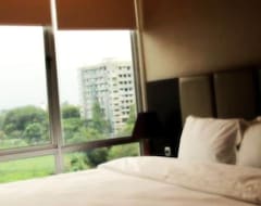 Hotel Royal Suite Condotel (Medan, Indonesia)