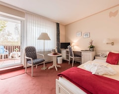 Khách sạn Hotel Ilmenautal Inklusive Thermeplus (Bevensen-Ebstorf, Đức)
