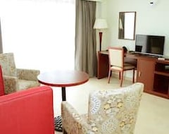 Hotel Reemz (Chiplun, India)