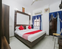 OYO 1049 Hotel Shri Sai Manglam (Jaipur, Hindistan)