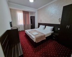 Anga Yerevan Hotel (Ereván, Armenia)