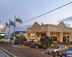 Khách sạn Hotel Howard Johnson Plaza Green Bay WI (Green Bay, Hoa Kỳ)