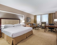 Hilton Indianapolis Hotel & Suites (İndianapolis, ABD)