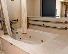 Hotel Quality Inn&Suites (Waterford, USA)