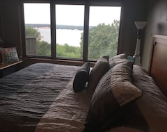 Casa/apartamento entero Lake House With Spectacular Lake View (Crofton, EE. UU.)