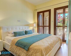 Casa/apartamento entero 3 Bedroom Detached Villa On Aphrodite Hills With Private Pool And Golf Views (Koúklia, Chipre)