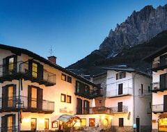 Khách sạn Osteria Della Pace (Sambuco, Ý)