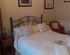 Hotelli Strathmore Guest House (Ilfracombe, Iso-Britannia)