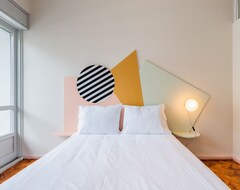 Hotel Amazing Duplex - Mid Century Experience (Porto, Portugal)
