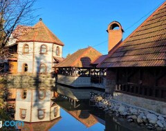 Hotel Vorota Karpat (Nadwirna, Ukraine)