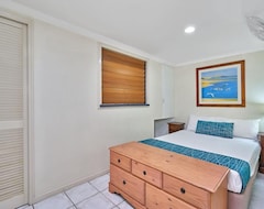 Hotel Trinity Beach Club Holiday Apartments (Cairns, Australia)