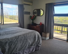 Tüm Ev/Apart Daire Coastal Retreat With Great Views And All The Comforts Of Home (Whakatane, Yeni Zelanda)