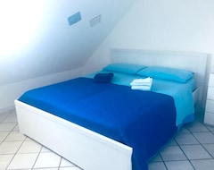 Hotel Nice Apt With Sea View And Terrace (Mascali, Italy)