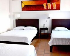 Chrisban Hotel Boutique (Buga, Colombia)