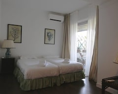Hele huset/lejligheden Central & Spacious 3 Br Apart W/ Shared Pool, Sleeps 6 - In Cascais (Cascais, Portugal)
