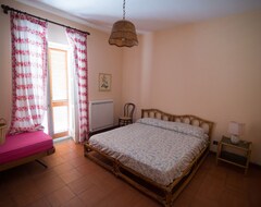 Bed & Breakfast B&b Al Boschetto (Nemoli, Ý)