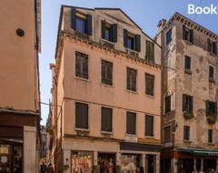 Casa/apartamento entero Santaponal Cozy Apartment With Balcony R&r (Mestre, Italia)