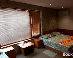 Semeen khotel Kshcha Todorovi (Bratya Daskalovi, Bulgaria)