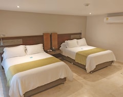 Khách sạn Washington Plaza by DOT Premium (Barranquilla, Colombia)