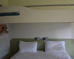 Hotel Design Booking (Villeneuve-le-Roi, France)