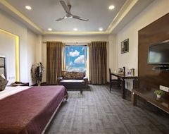 OYO 4258 Hari's Court Inns & Hotels (Delhi, Hindistan)