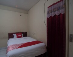 Khách sạn Oyo 92714 Miracle Kost (Manado, Indonesia)