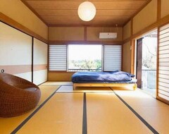 Otel Cozy Villa W/hot Springs And Nature. (Ito, Japonya)