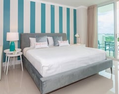 Khách sạn Private, Remodeled Studio For Four @ Aria Hotel. Free Parking And Pool (Miami, Hoa Kỳ)