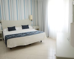 Hotel Pontão (Santa Maria, Cape Verde)