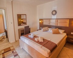 Otel Apartments Tati (Ulcinj, Montenegro)