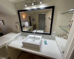 Hele huset/lejligheden 2 Bedroom, 2 Bath Penthouse 58 Yards From 3.5 Miles Of Sandy Beach! (Mazatlán, Mexico)