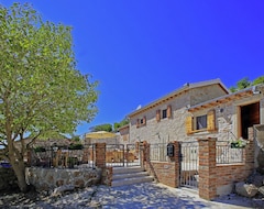 Tüm Ev/Apart Daire Authentic Stone House With Private Pool And Sea View! (Starigrad, Hırvatistan)