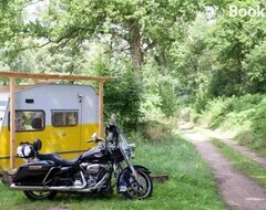 Khu cắm trại De Knusse Kuiken Caravan (Ronnet, Pháp)