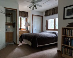 Entire House / Apartment Weekly Rental On Lake Superior Keweenaw In Michigan'S Upper Peninsula (Allouez Township, USA)