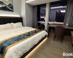 Khách sạn HT Legend Hotel Changgang Metro Station Exit F - Free Shuttle Bus to Canton Fair Complex During Canton Fair Period (Quảng Châu, Trung Quốc)