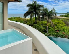 Toàn bộ căn nhà/căn hộ 5-bedroom, Sleeps 14, Amazing Ocean Views, 5 Min Walk To Beach (Los Pargos, Costa Rica)