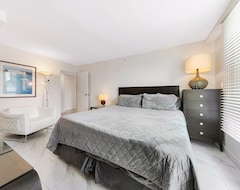Hele huset/lejligheden Large Condo In Downtown Vancouver With Harbour Views (Vancouver, Canada)
