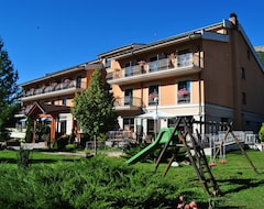 Khách sạn Alba Sporting Hotel (Rocca di Mezzo, Ý)