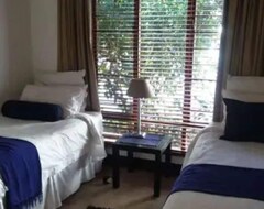 Toàn bộ căn nhà/căn hộ Sandton Gateway - 2 Bedroomed Furnished Apartment (Parktown, Nam Phi)
