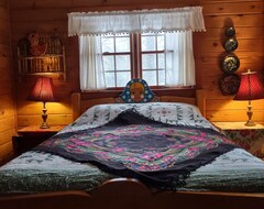 Tüm Ev/Apart Daire Peaceful Russian Jacuzzi Suite Surrounded By State Forest! (Spencer, ABD)