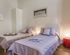 Hotel Degas - Large 3bdr steps from the Duomo, Florence (Florence, Italy)