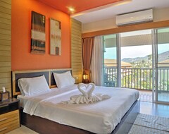 Hotel Whispering Palms Suite (Bophut, Thailand)
