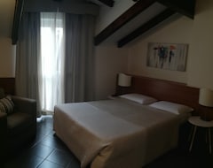 Hotel Bert (Sesto San Giovanni, Italy)