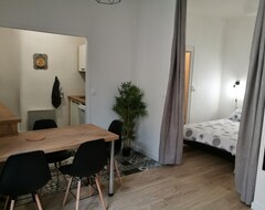 Koko talo/asunto Beautiful Apartment, Full Center, Pedestrian Area (Poitiers, Ranska)