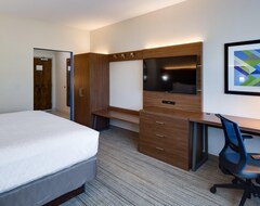 Hotelli Holiday Inn Express And Suites Latta (Latta, Amerikan Yhdysvallat)