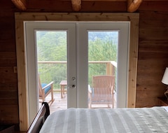 Hele huset/lejligheden Private Mountain View Cabin On 5 Acres, Great Patio With Creek Below Back Patio. (Talking Rock, USA)