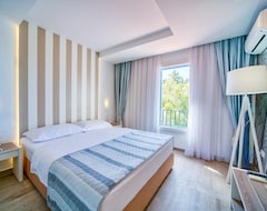 Hotel Aleksandar Rafailovici (Budva, Crna Gora)