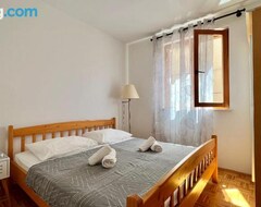 Casa/apartamento entero Apartmani Bona (Biograd na Moru, Croacia)